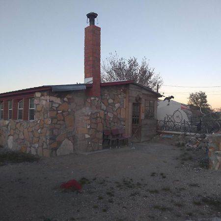 La Loma Del Chivo Llc Stone Cottage Alternative Building Marathon Exterior photo